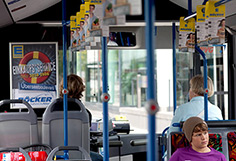 verkehrswerbung-innenwerbung Swing-Ads im Innenraum