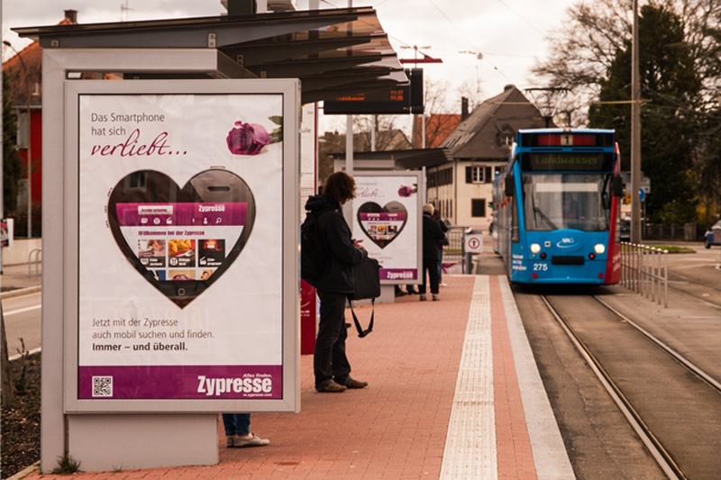 4/1 CLP in Fahrgastunterstand